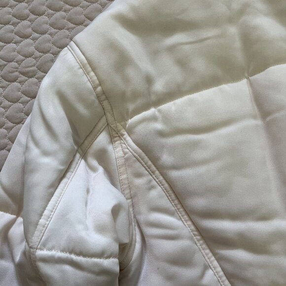 NWOT Vince Vince Soft Bomber Jacket In Chiffon - Size M Cream Ivory - Picture 11 of 13